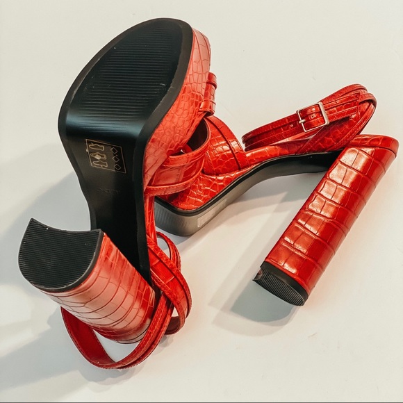 ALDO Dwaurith Red Platform Open Toe Heels - Picture 11 of 12
